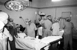 Fig. 2Une de salles operatoire de l�Hopital Dong Nai.