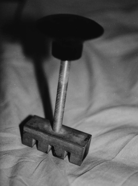 Fig. 1Brass comb with four contact sectors measuring 10 x 20 mm set at intervals of 5 mm.